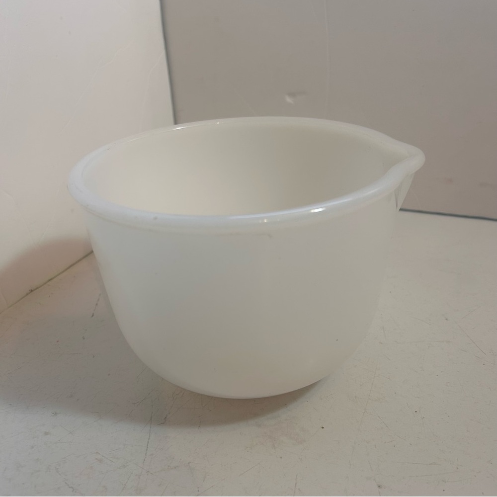 Vintage Sunbeam Glasbake milk glass mixing bowl